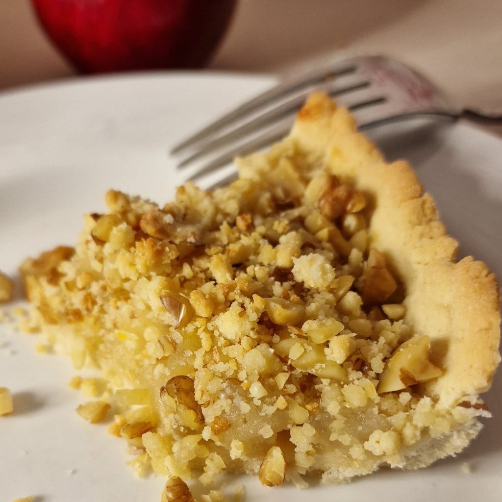 Tarta de manzana con crumble de nuez